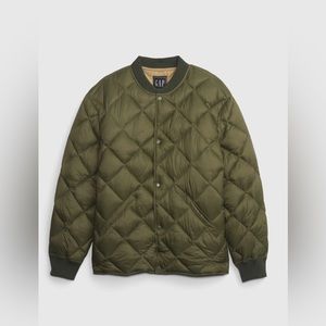 Gap Men’s Recycled Quilted Bomber Jacket, Size Medium, NWT